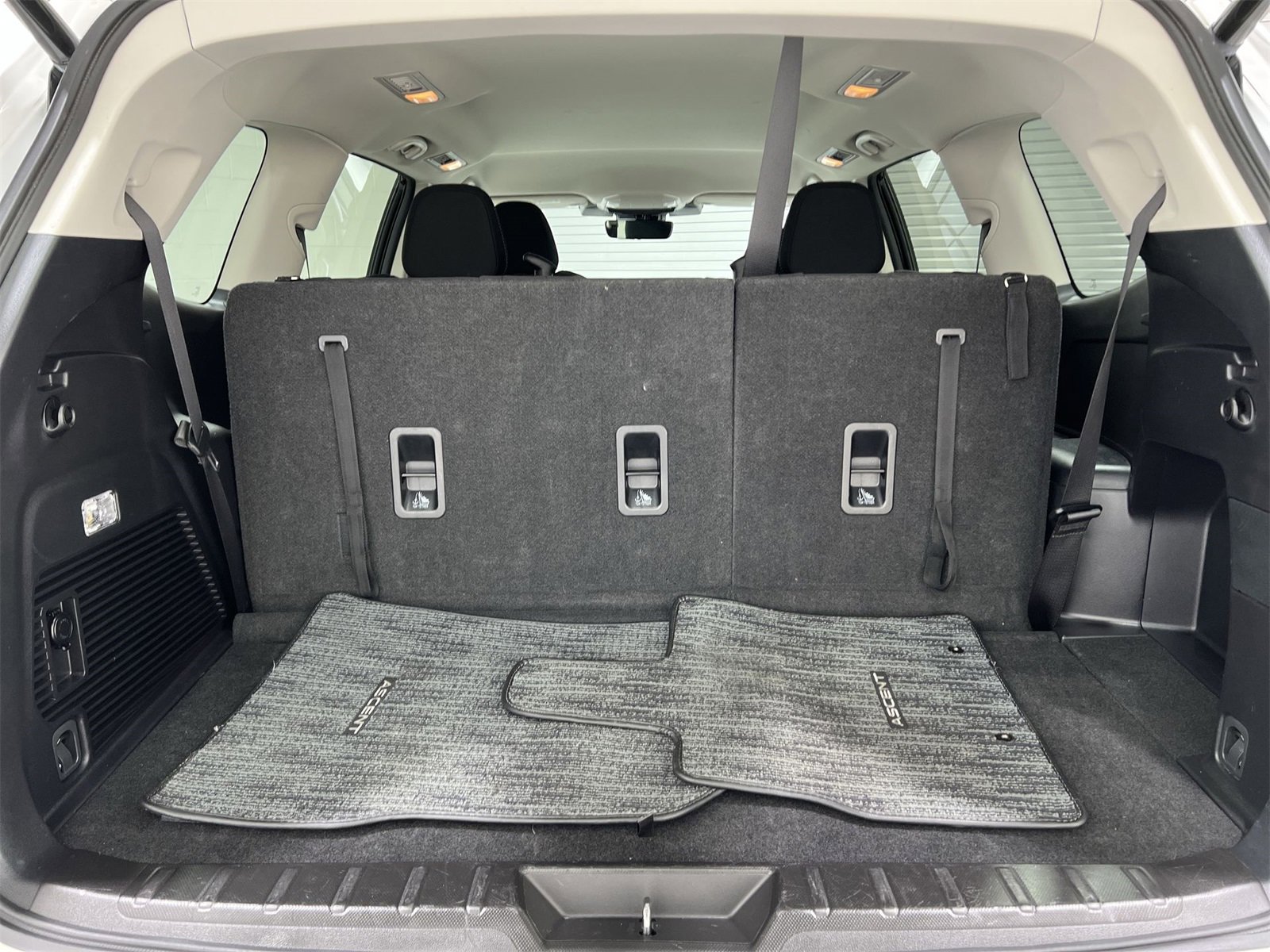 Certified 2024 Subaru Ascent Premium w/ Convenience Package image 23