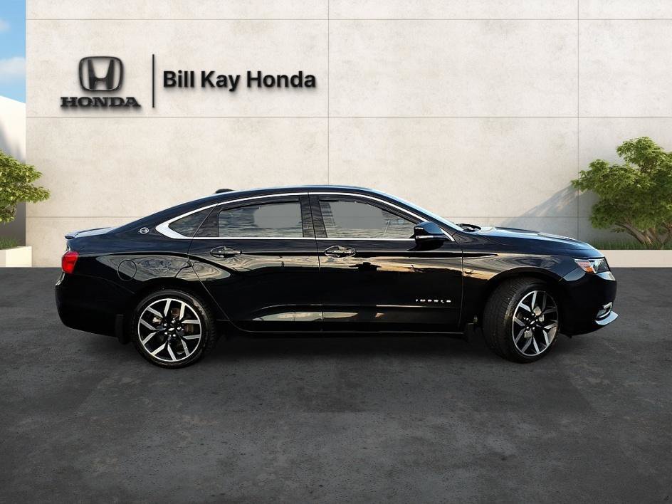 Used 2018 Chevrolet Impala LT FWD image 2