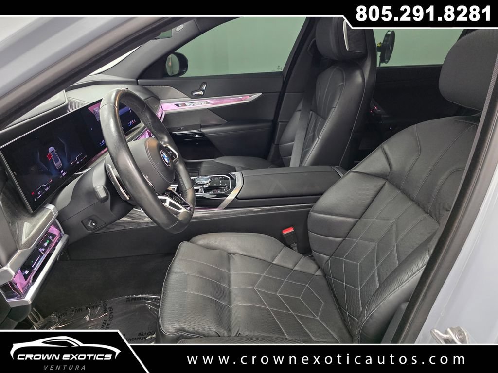 Used 2023 BMW 760i xDrive w/ Executive Package AWD/4WD image 32