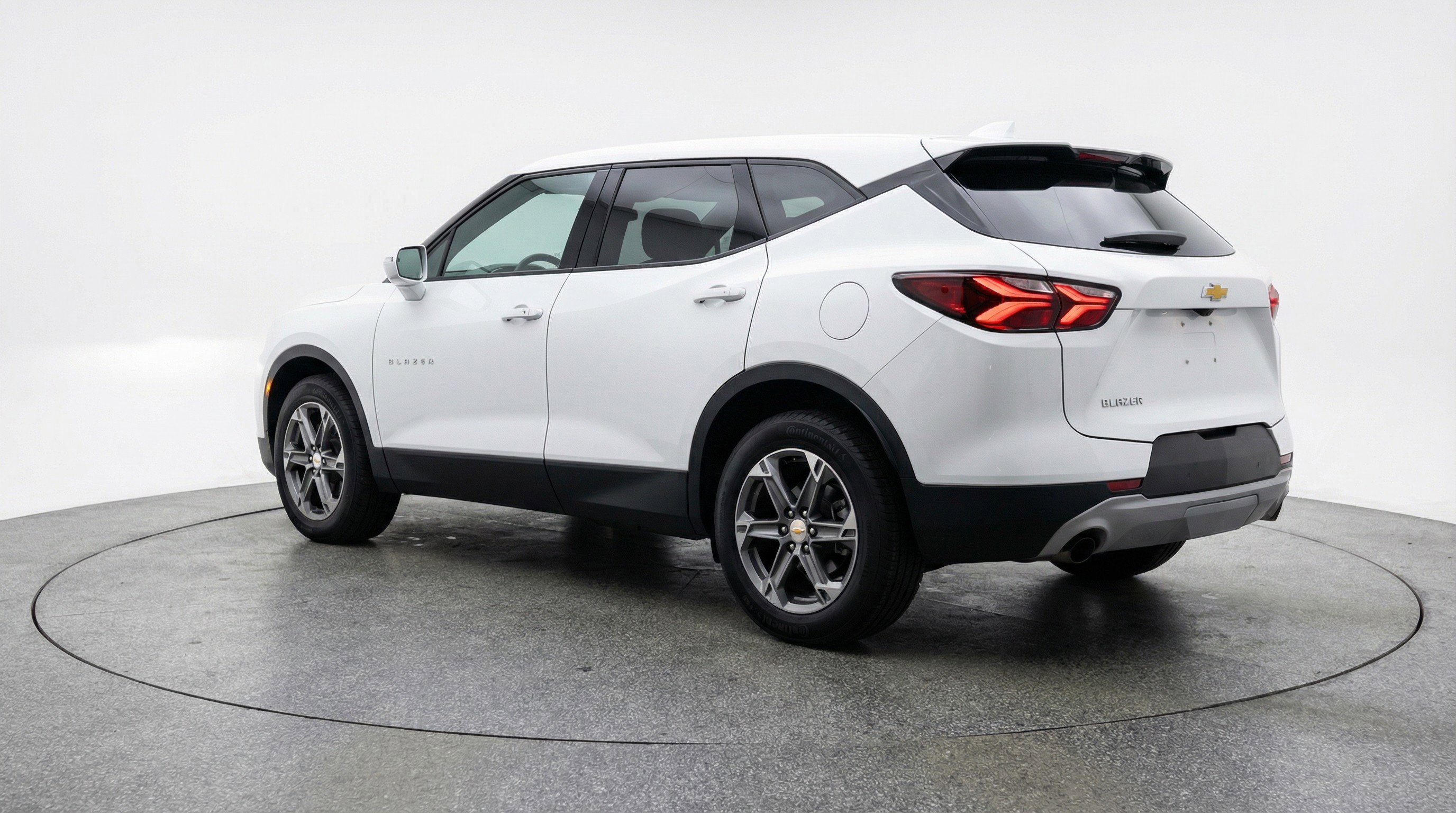 Used 2025 Chevrolet Blazer LT image 6