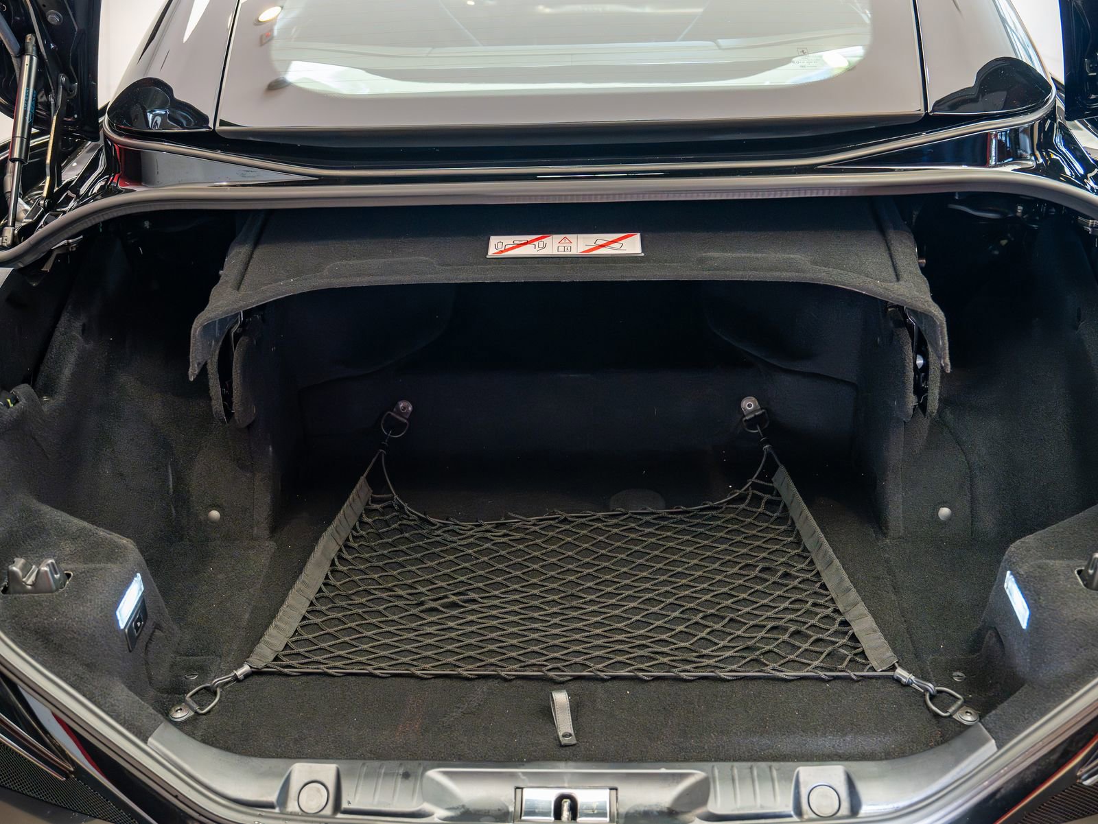 Used 2019 Ferrari Portofino RWD image 26
