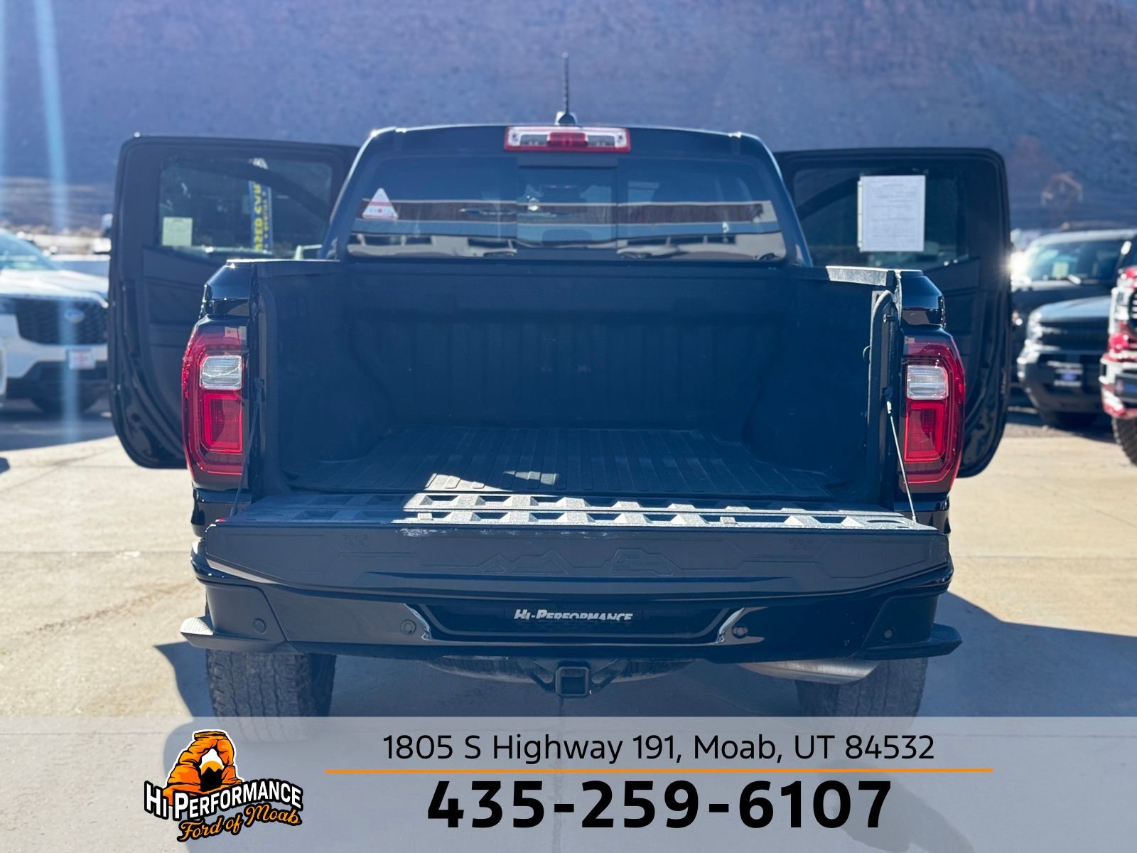 Used 2023 GMC Canyon AT4 w/ AT4 Premium Package image 38