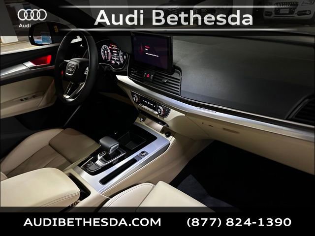 Certified 2025 Audi Q5 2.0T Premium w/ Convenience Plus Package image 11