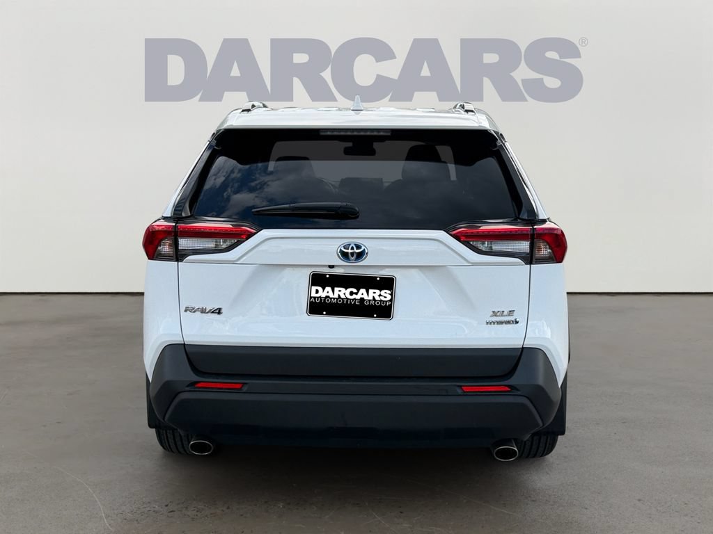 Used 2024 Toyota RAV4 XLE AWD/4WD image 6