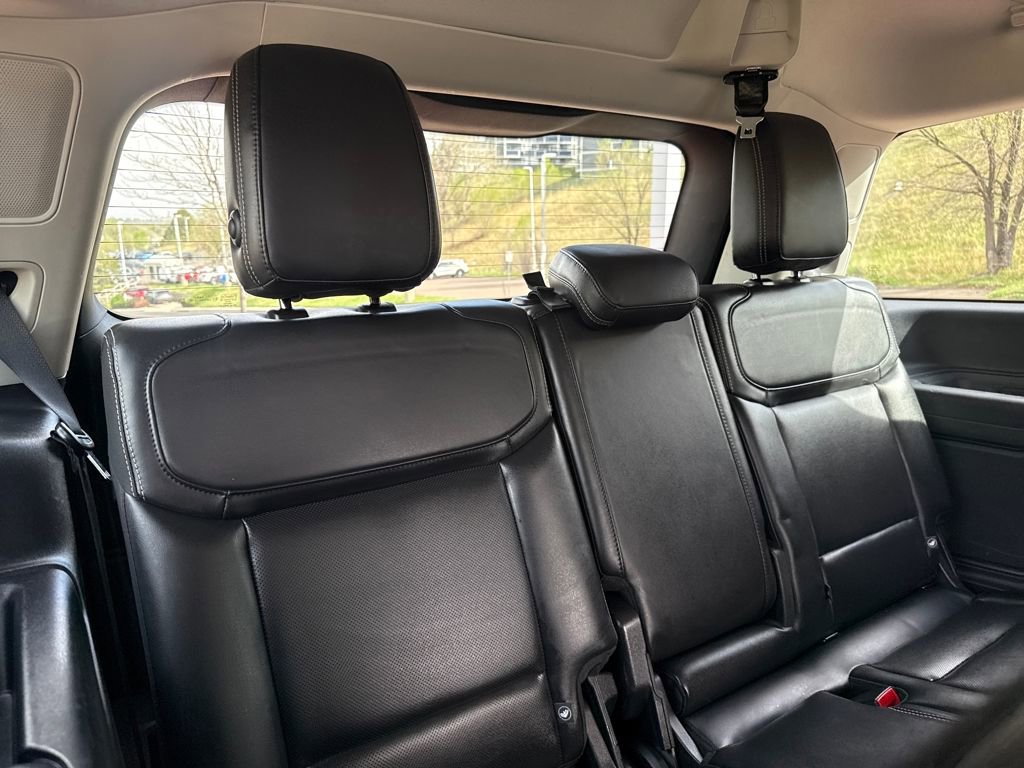 Certified 2025 Ford Expedition Platinum image 23