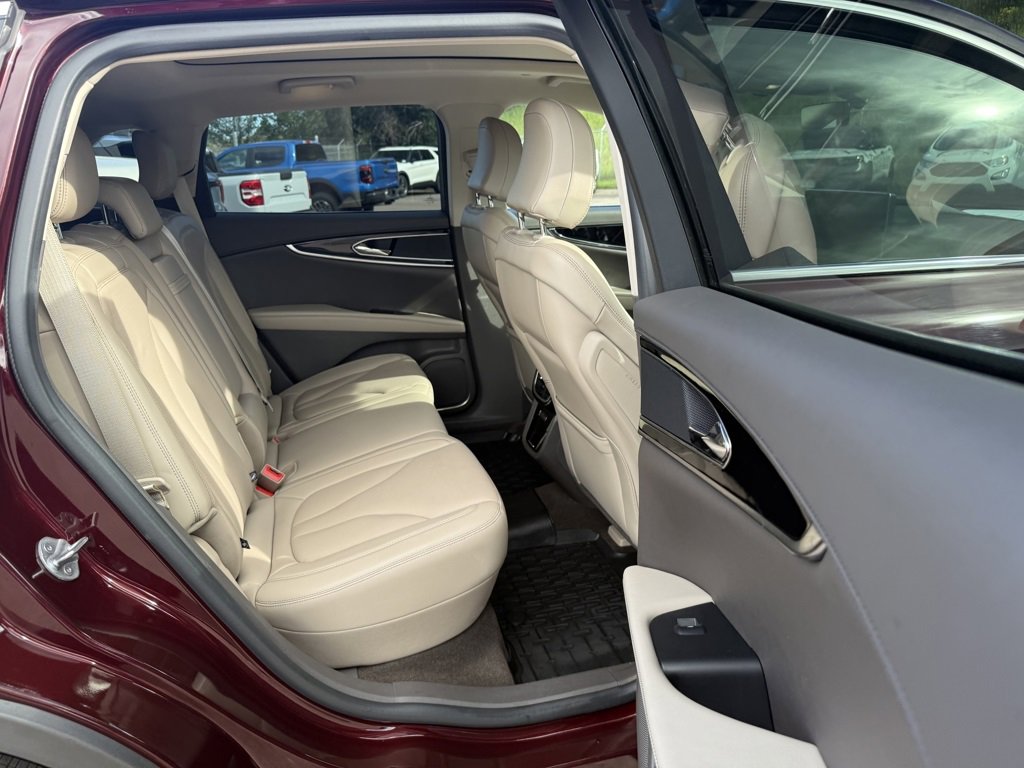 Certified 2022 Lincoln Nautilus Reserve image 22