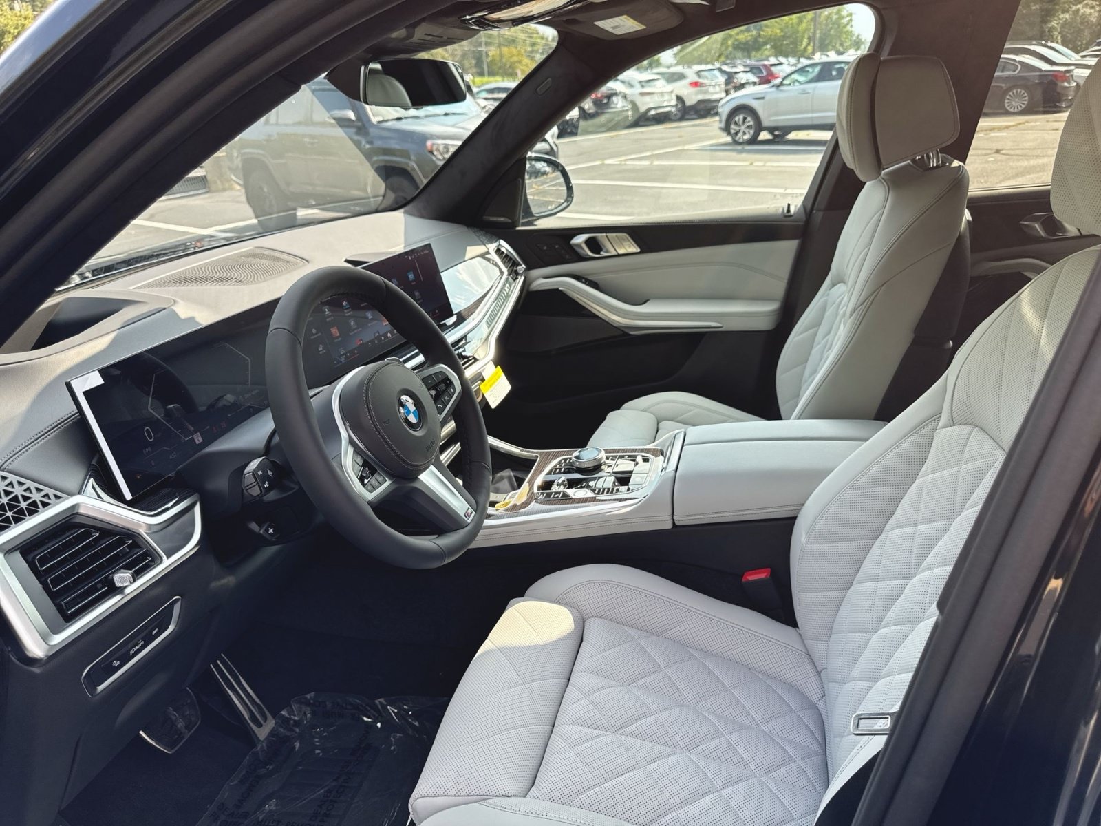 Used 2027 BMW X7 xDrive40i w/ Executive Package AWD/4WD image 7