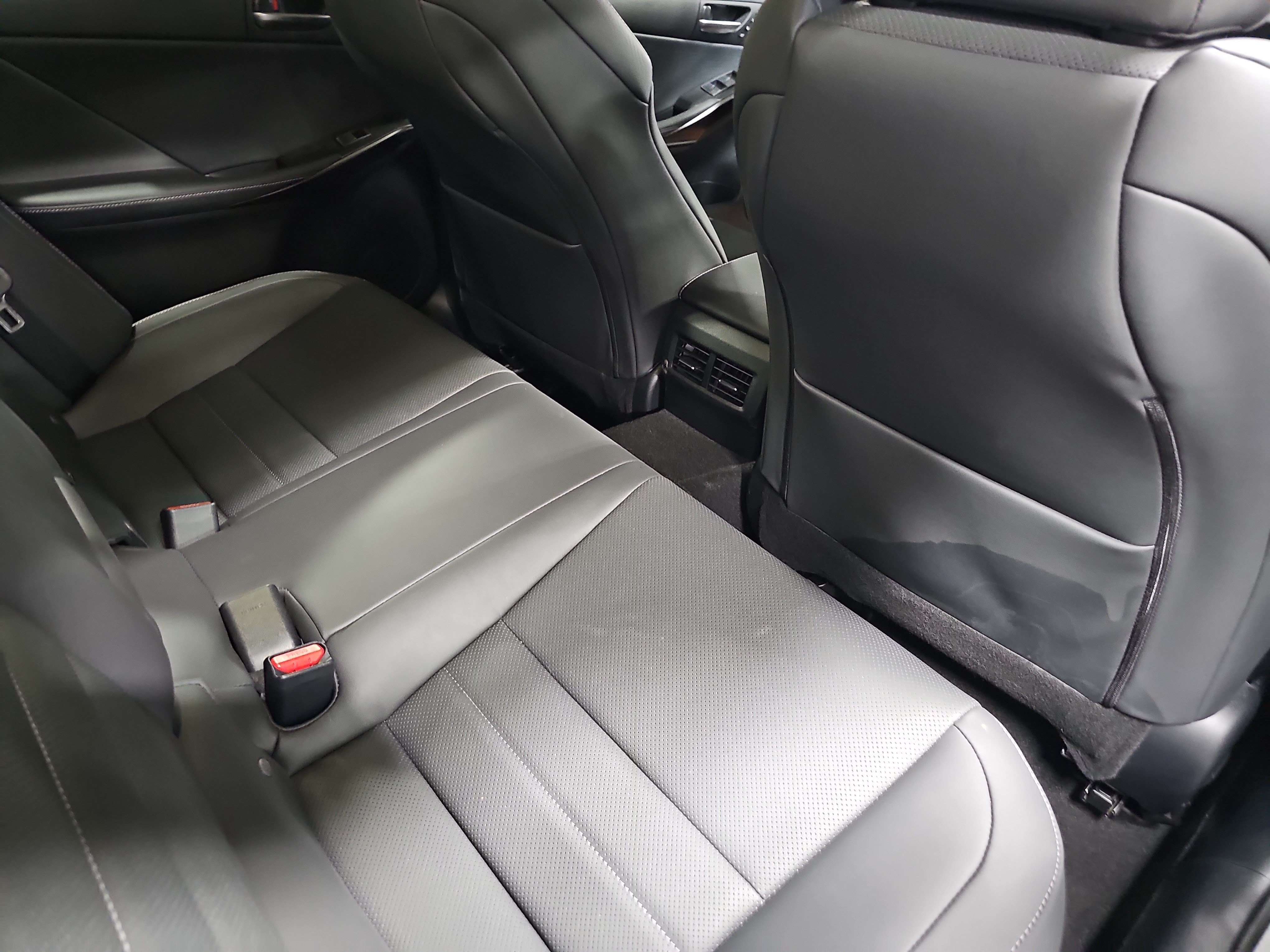 Used 2023 Lexus IS 350 F Sport RWD image 11