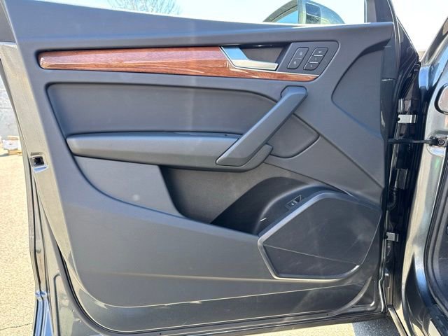 Certified 2023 Audi Q5 2.0T Premium w/ Convenience Package image 15