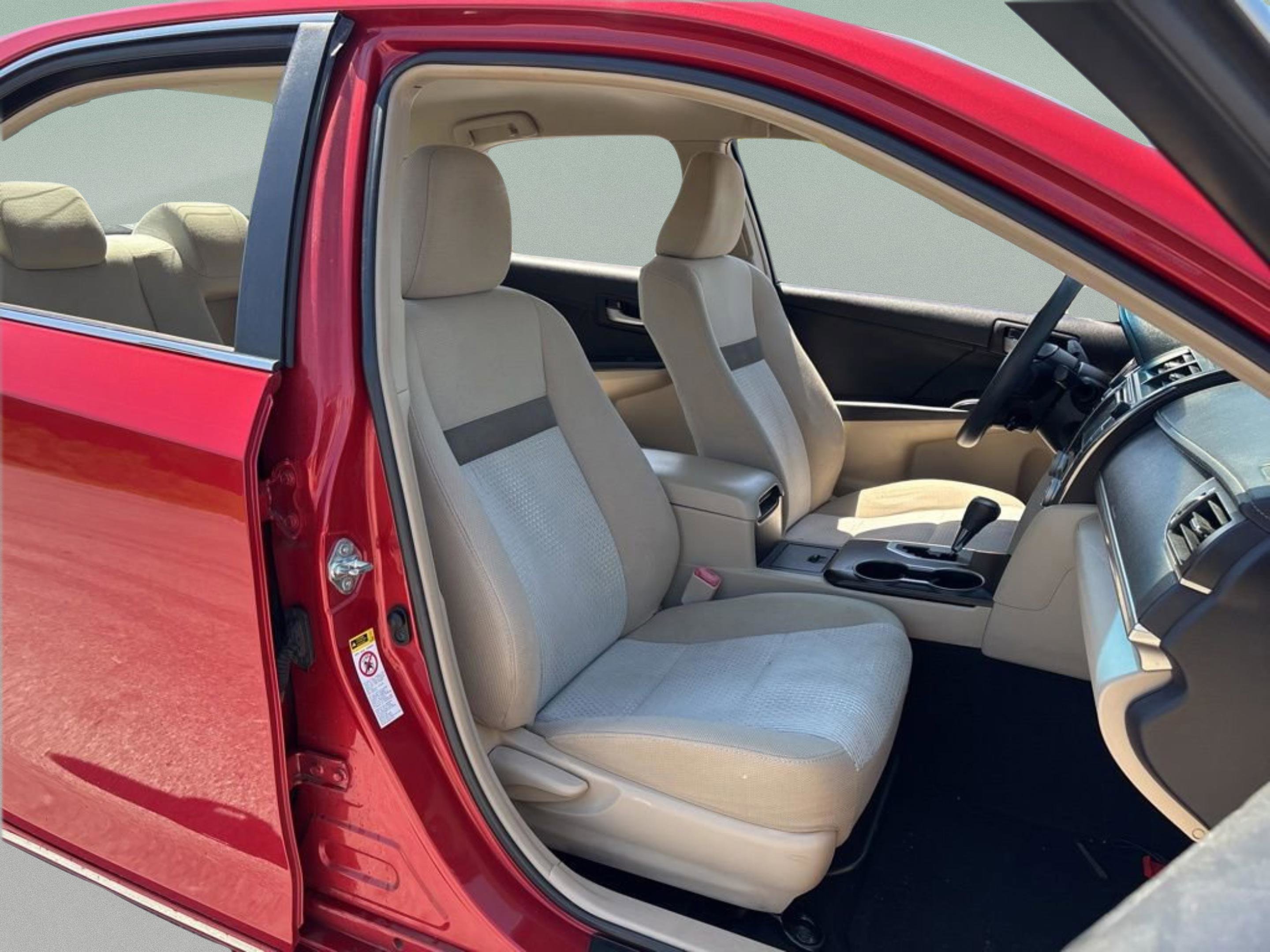 Used 2012 Toyota Camry LE image 35