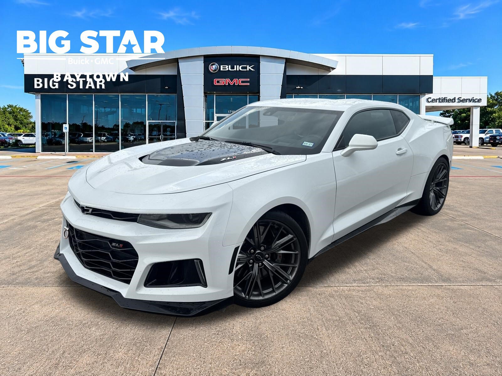 Used 2023 Chevrolet Camaro ZL1 RWD image 1
