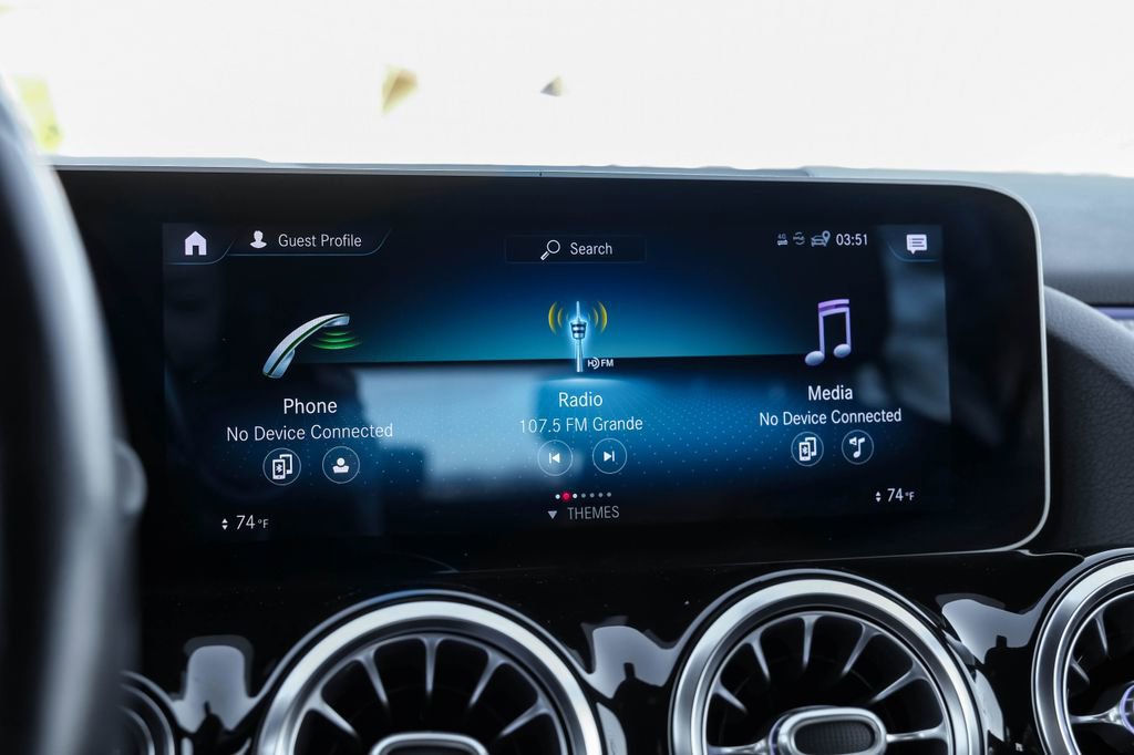Used 2021 Mercedes-Benz GLA 250 image 25