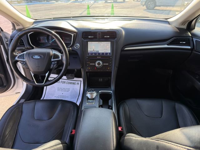 Used 2019 Ford Fusion Energi Titanium FWD image 16