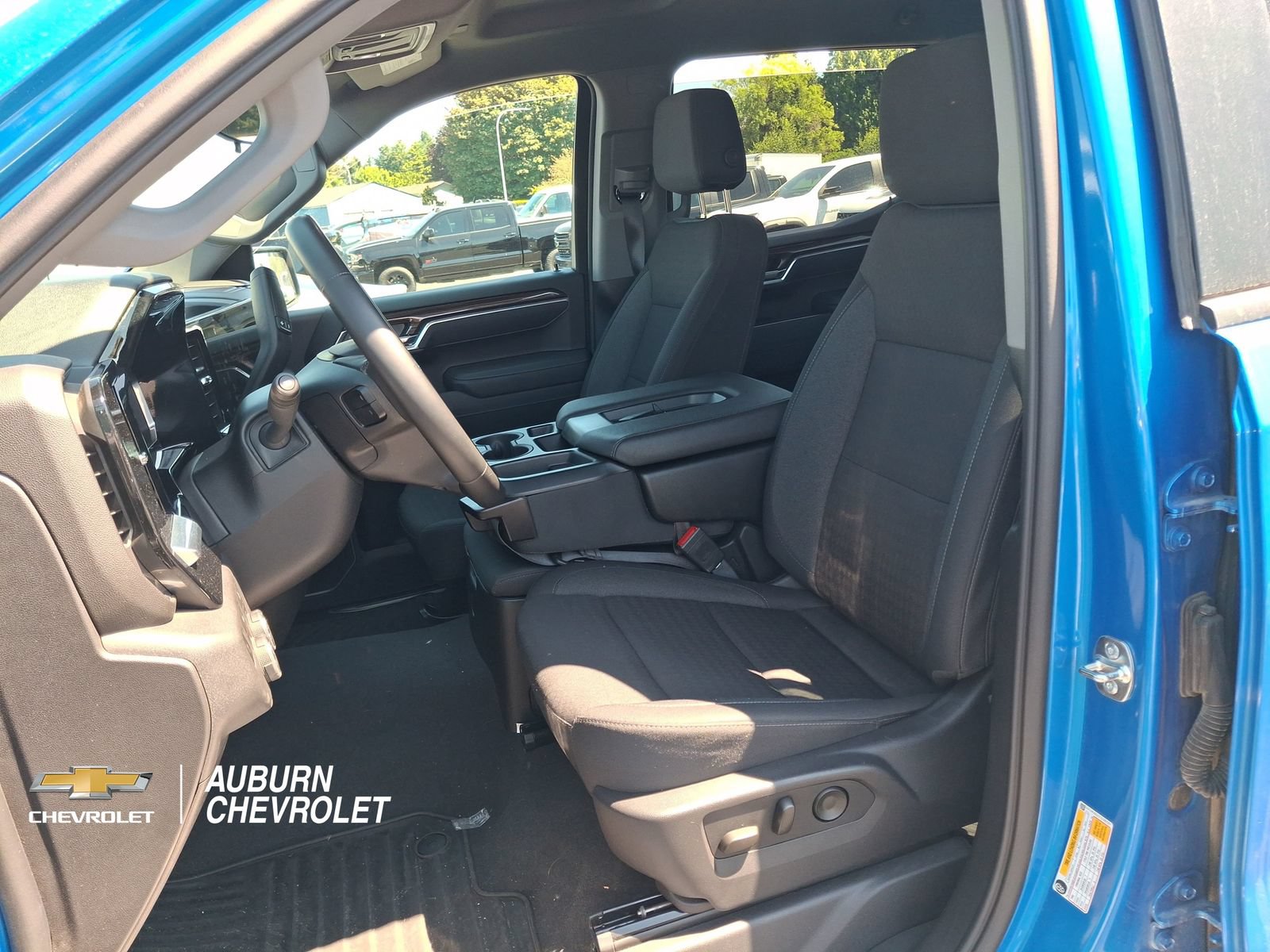 Certified 2026 Chevrolet Silverado 1500 RST AWD/4WD image 11