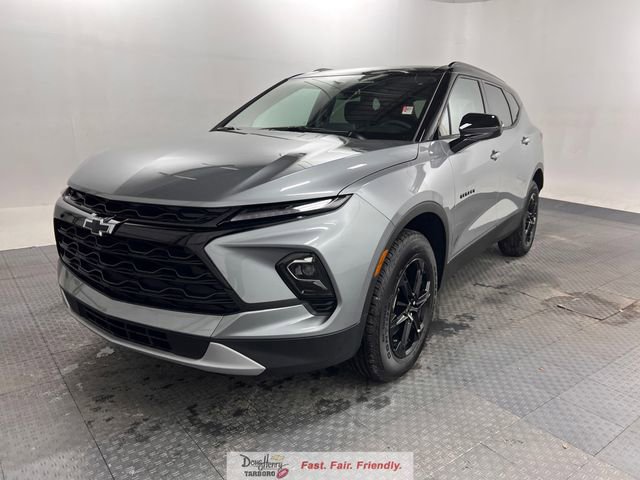 New 2026 Chevrolet Blazer LT w/ Convenience Package FWD image 1