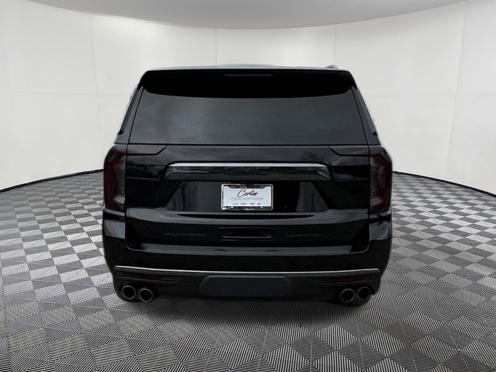 Used 2023 GMC Yukon XL Denali Ultimate w/ LPO, Floor Liner Package image 5