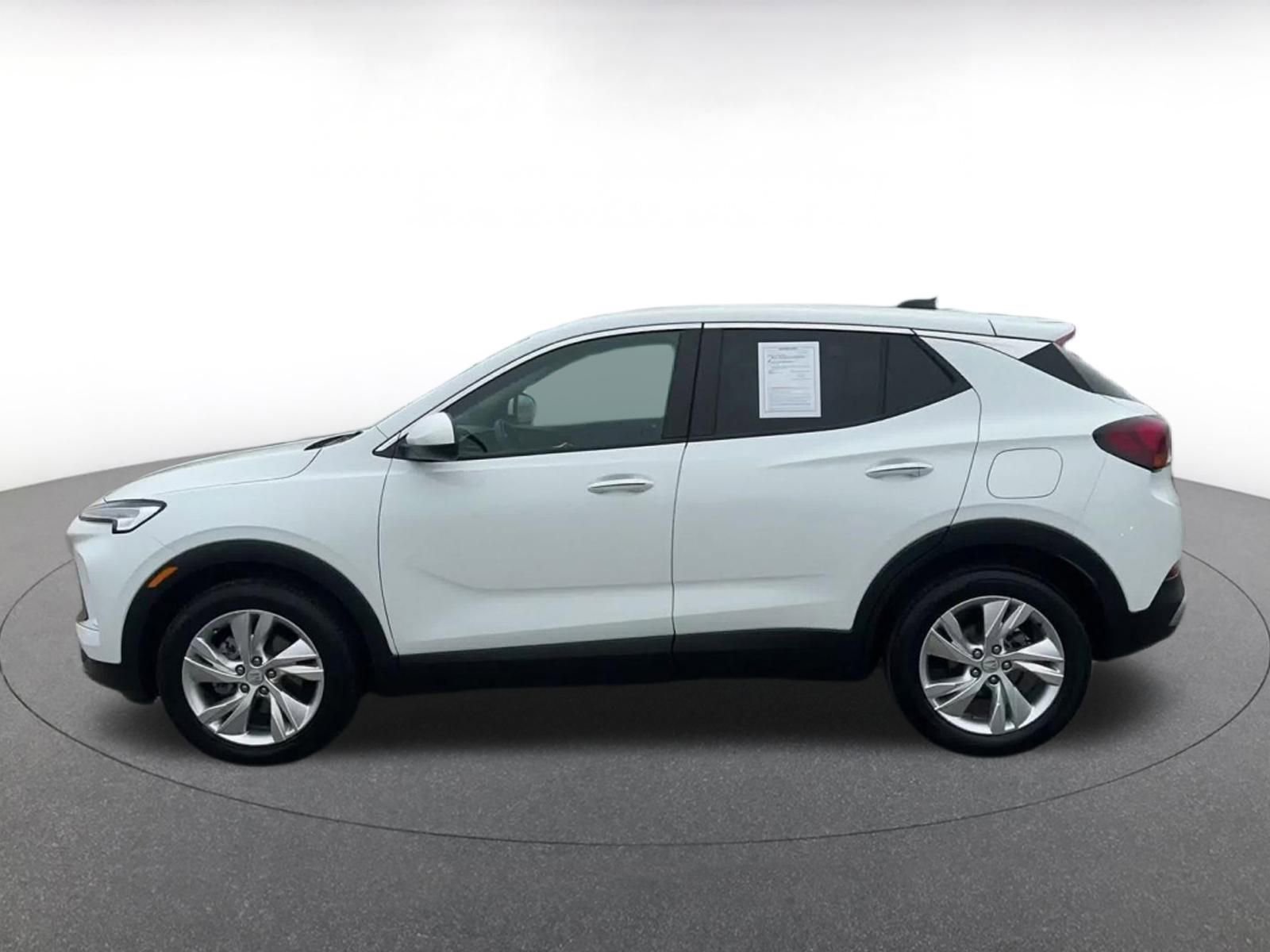 Used 2025 Buick Encore GX Preferred image 9