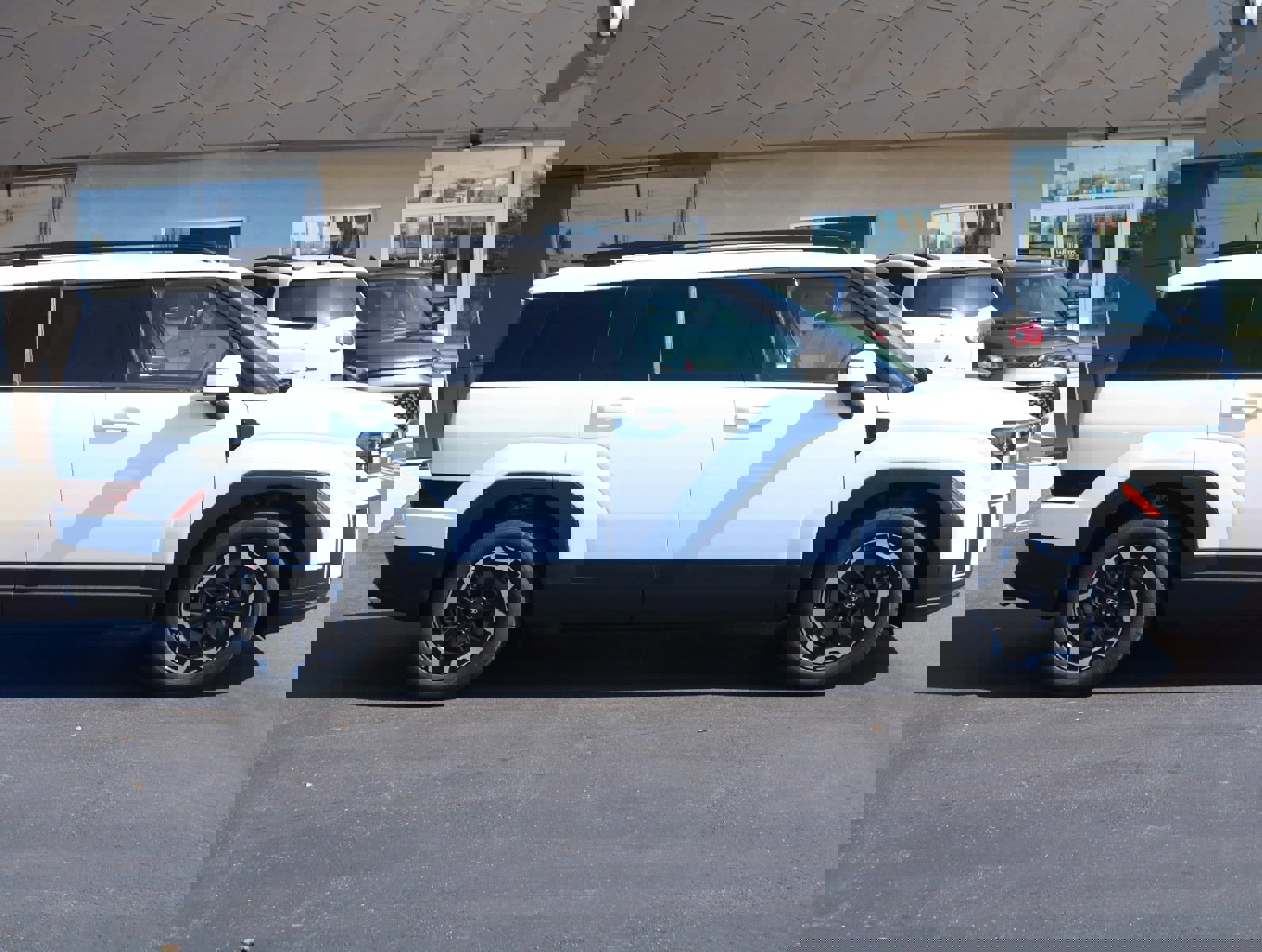 New 2026 Hyundai Santa Fe SEL image 2