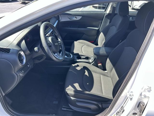 Used 2024 Kia Forte LXS FWD image 17