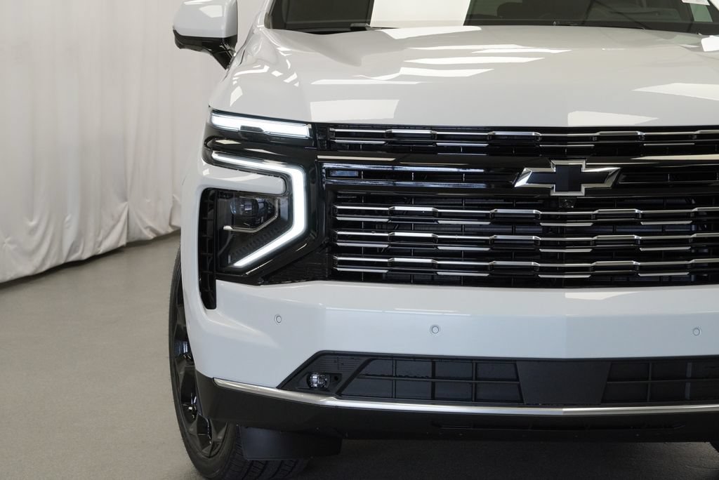New 2026 Chevrolet Suburban High Country AWD/4WD image 38