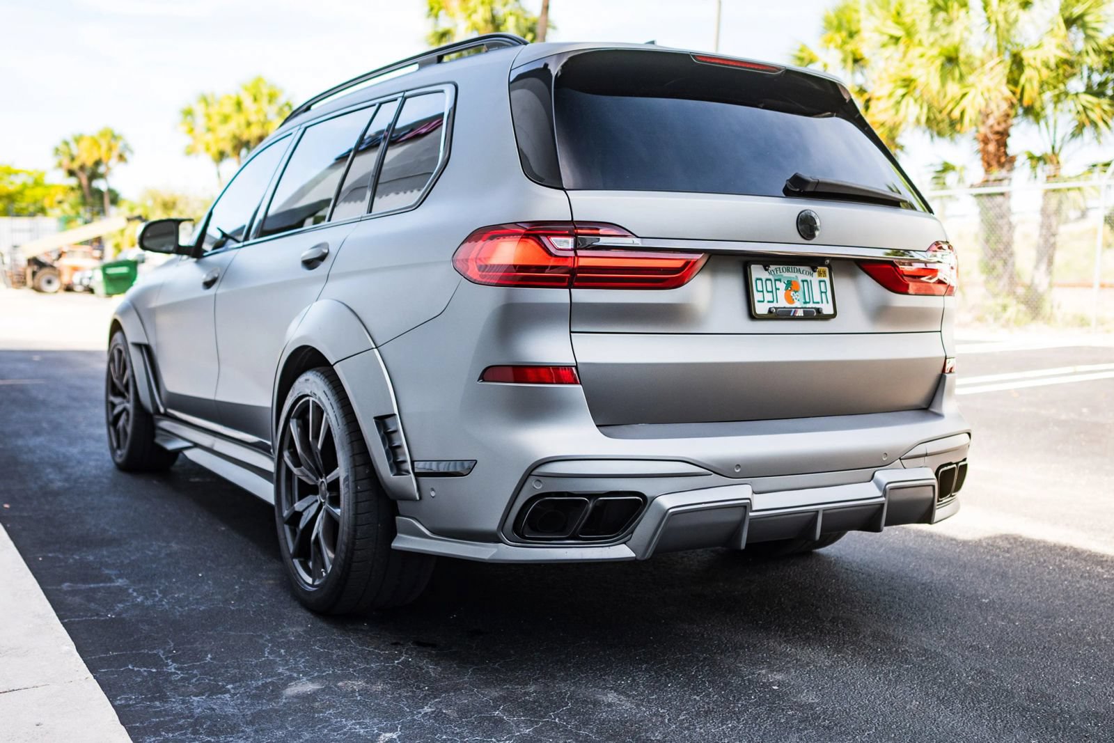Used 2022 BMW X7 M50i w/ Dynamic Handling Package AWD/4WD image 9