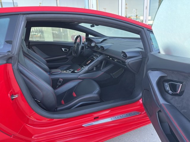 Used 2022 Lamborghini Huracan EVO image 9