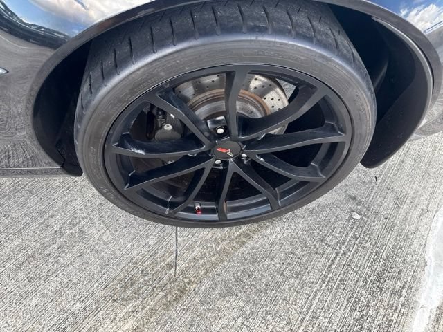 Used 2013 Chevrolet Corvette 427 w/ 1SC Preferred Equipment Group RWD image 18