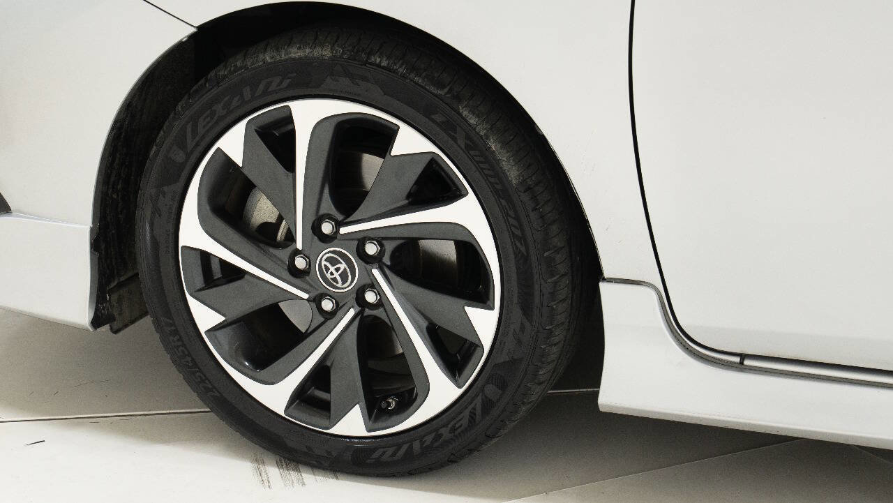Used 2017 Toyota Corolla iM FWD image 65