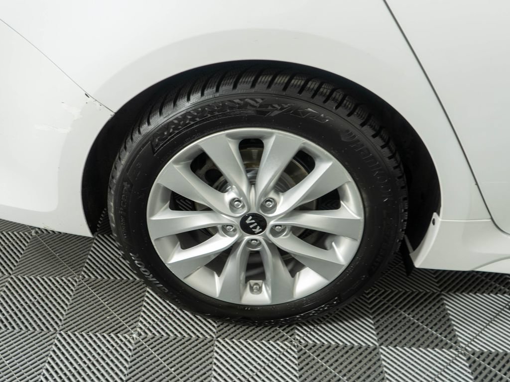 Used 2017 Kia Optima LX FWD image 28