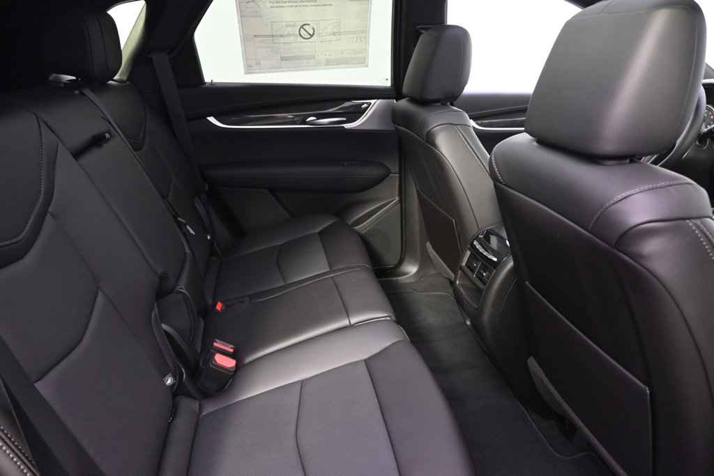 New 2025 Cadillac XT5 Sportv w/ LPO, Red Accent Package image 18