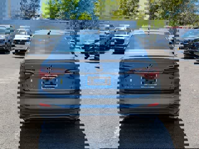 Used 2023 Volkswagen Jetta SE image 5