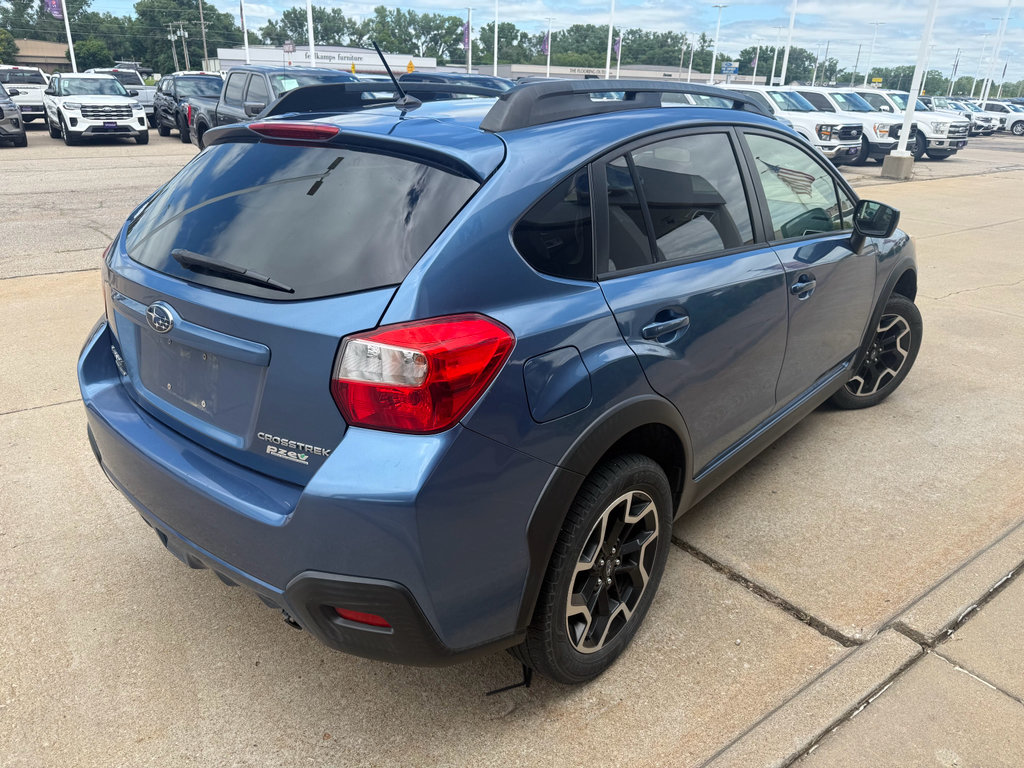 Used 2016 Subaru Crosstrek 2.0i Premium AWD/4WD image 6
