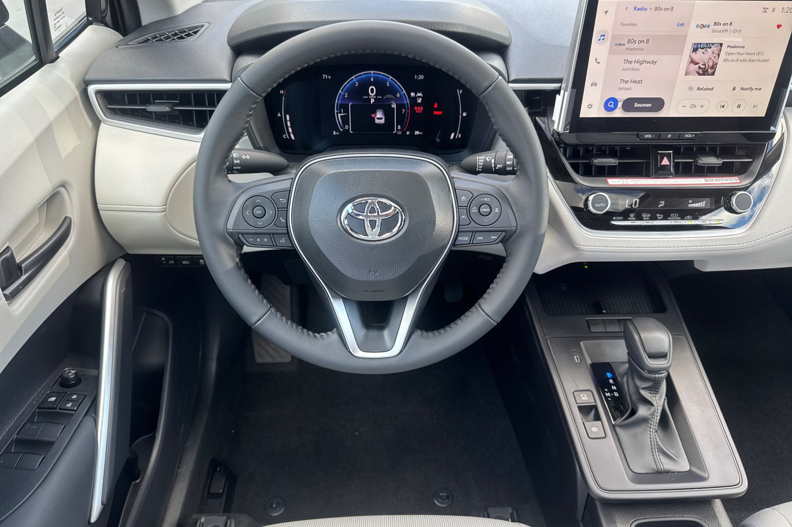 New 2026 Toyota Corolla Cross LE w/ Moonroof Package FWD image 15