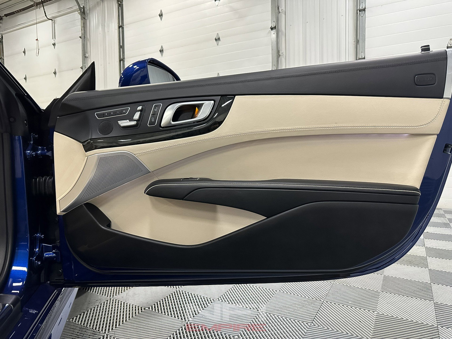 Used 2018 Mercedes-Benz SL 450 image 47