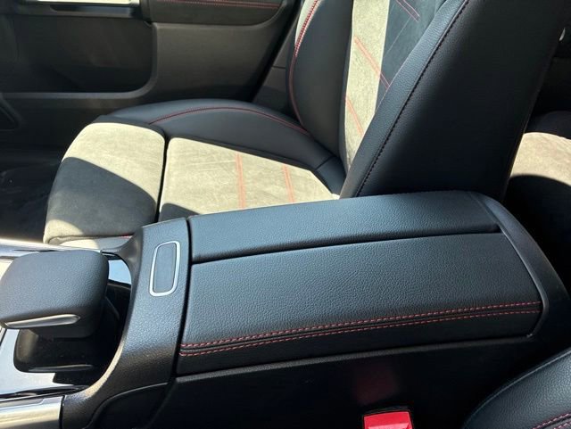 Used 2023 Mercedes-Benz EQB 300 4MATIC image 23
