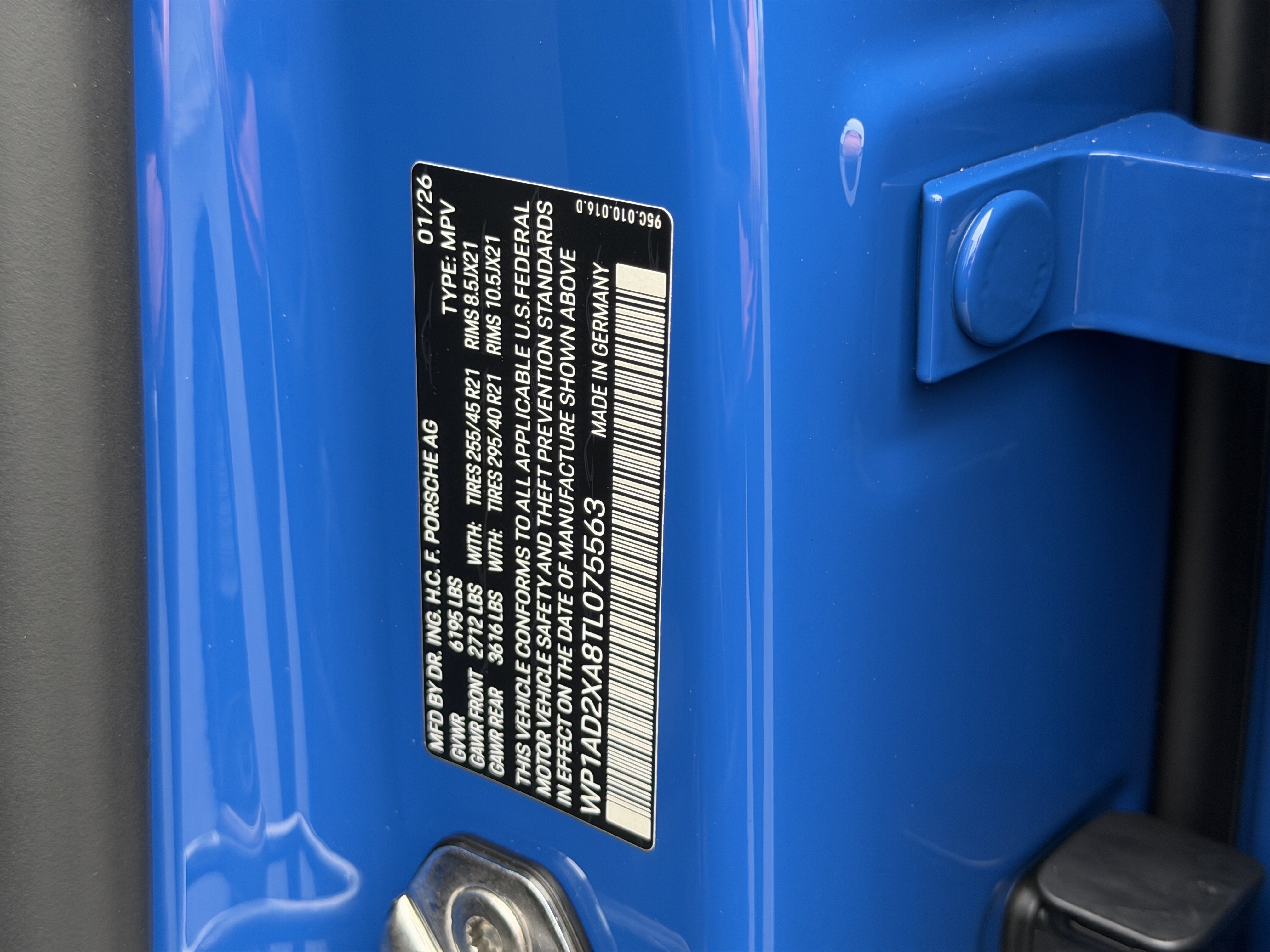 New 2026 Porsche Macan Electric image 38