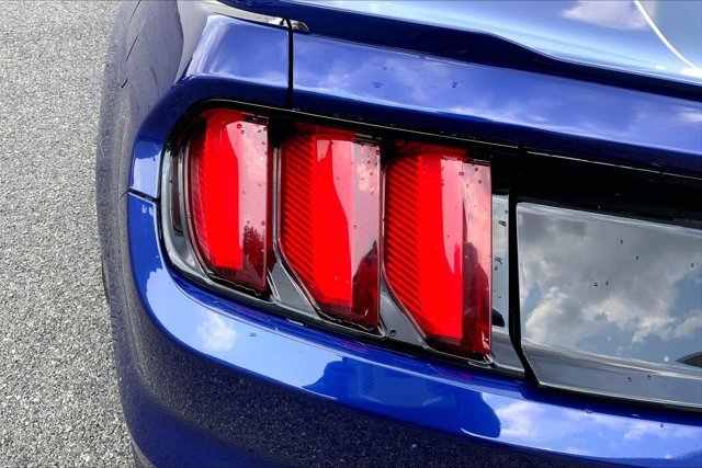 Used 2015 Ford Mustang GT Premium w/ Equipment Group 401A RWD image 26