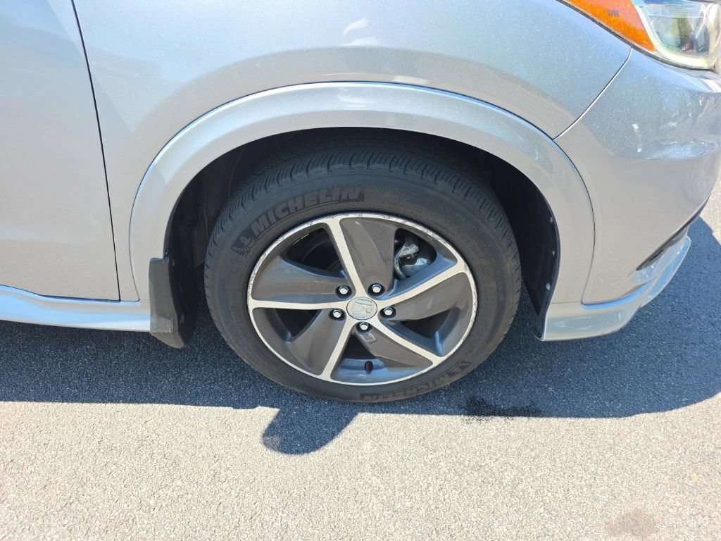 Used 2019 Honda HR-V Touring image 9