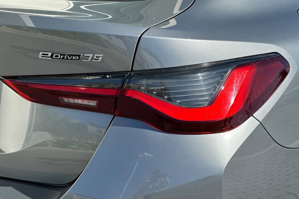 Used 2023 BMW i4 eDrive35 w/ Premium Package image 33