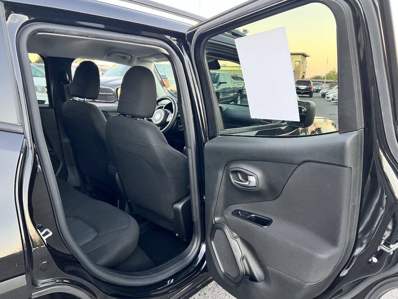 Used 2020 Jeep Renegade Sport w/ Sport Appearance Group AWD/4WD image 13