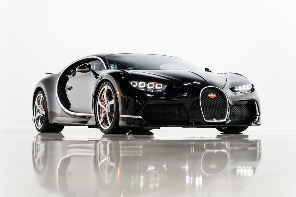 Used 2022 Bugatti Chiron Super Sport AWD/4WD image 2