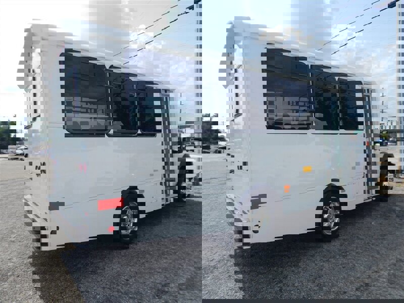 Used 2012 Ford F550 2WD Regular Cab Super Duty w/ Payload Upgrade Pkg image 6