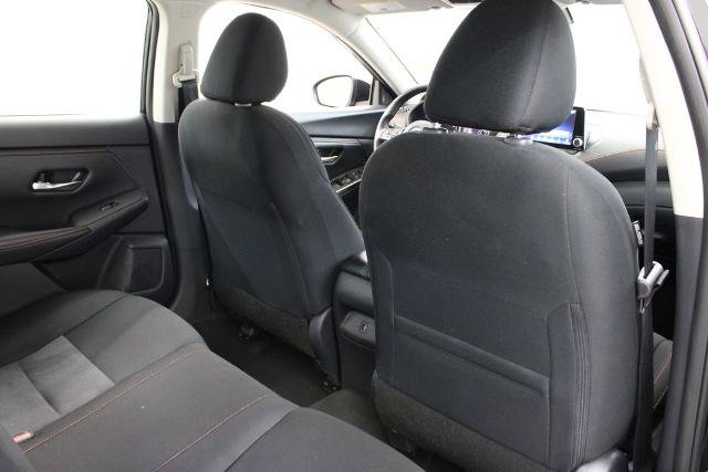 Certified 2025 Nissan Sentra SR FWD image 19