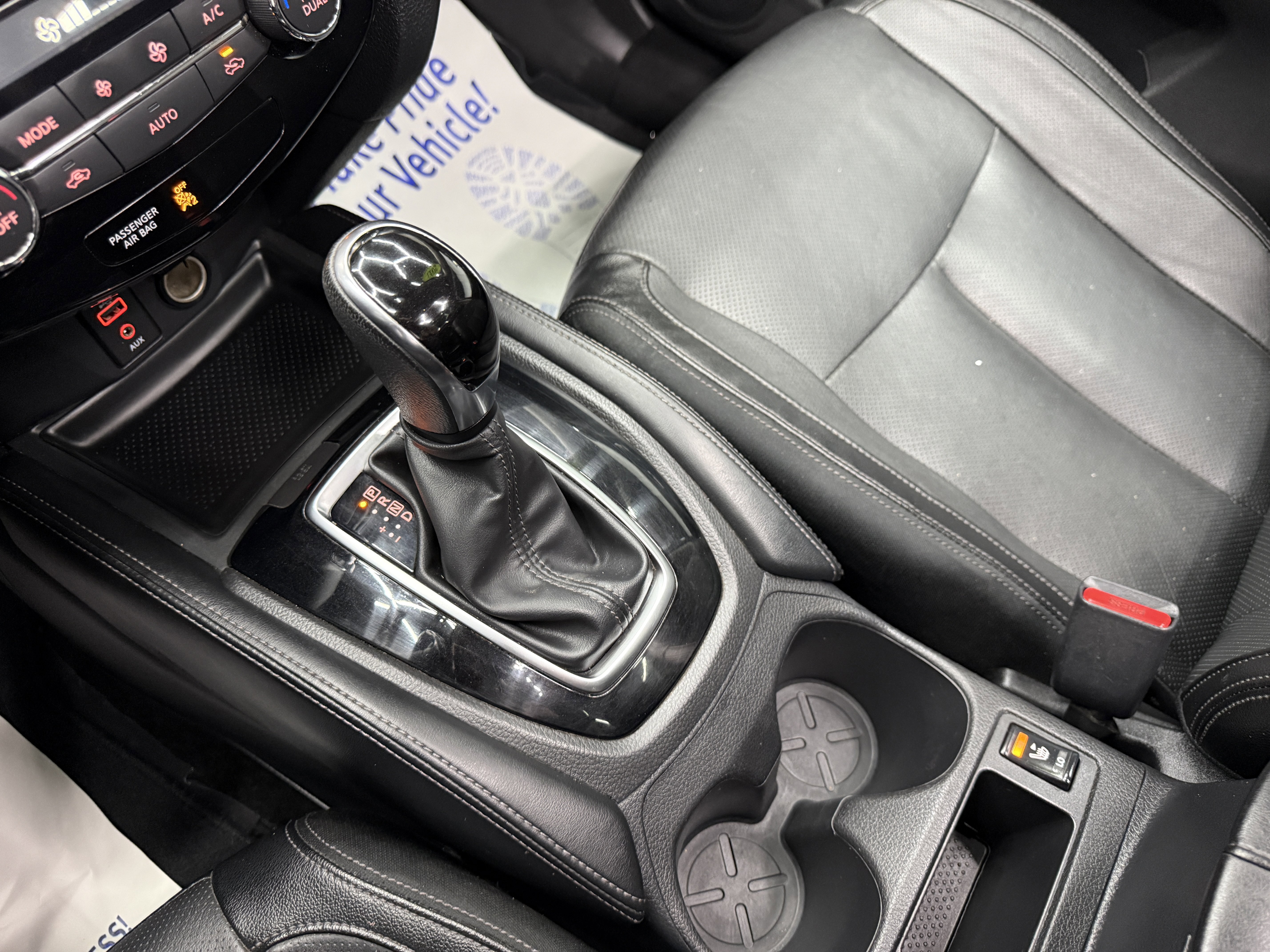 Used 2017 Nissan Rogue AWD image 21