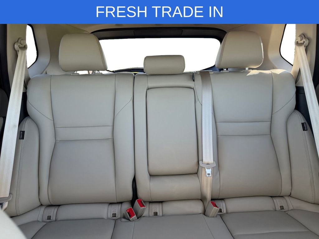 Used 2025 Nissan Rogue SL AWD/4WD image 14