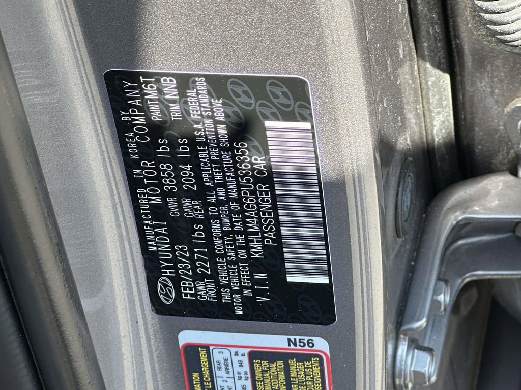 Used 2023 Hyundai Elantra SEL w/ Preferred Accessory Package FWD image 15