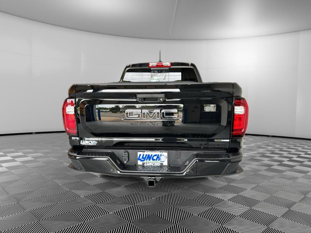 New 2026 GMC Canyon Denali w/ LPO, Denali Black Edition AWD/4WD image 4