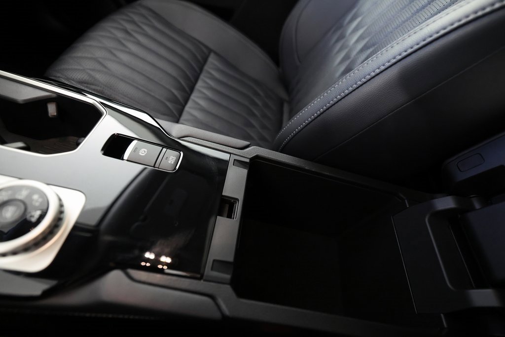 Used 2025 Mitsubishi Outlander SEL image 41