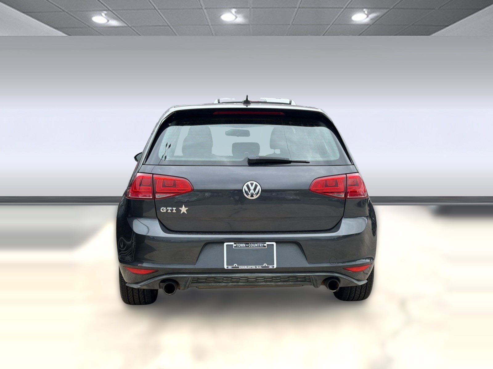 Used 2018 Volkswagen GTI SE w/ SE Leather Package FWD image 10