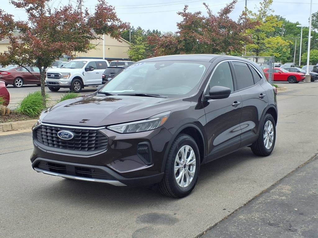 Certified 2023 Ford Escape Active image 3